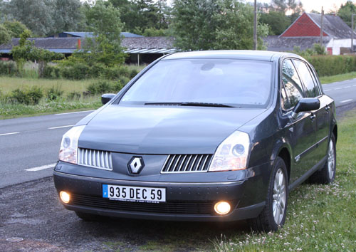 Voiture d'Occasion Renault fievez automobiles